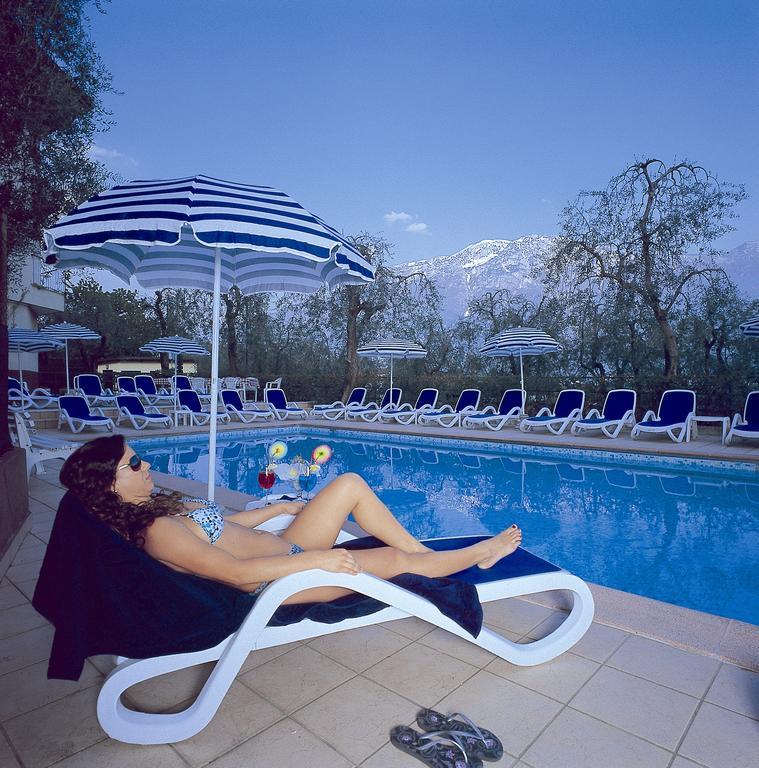 Hotel Garden Limone sul Garda Exterior photo