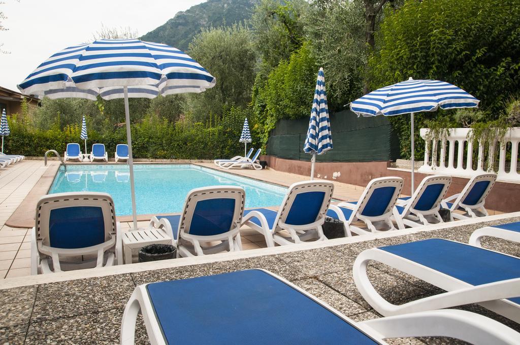 Hotel Garden Limone sul Garda Exterior photo