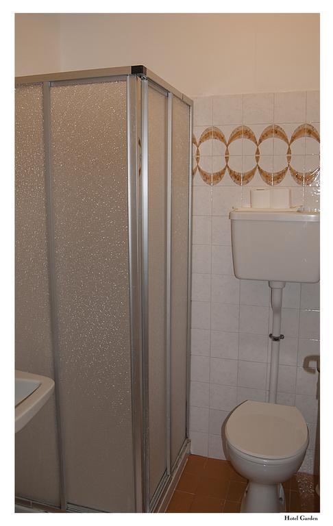 Hotel Garden Limone sul Garda Room photo